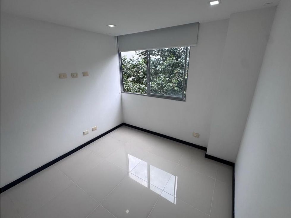 VENDO HERMOSO APTO EN ENVIGADO. LOMA LAS BRUJAS. — foto 5