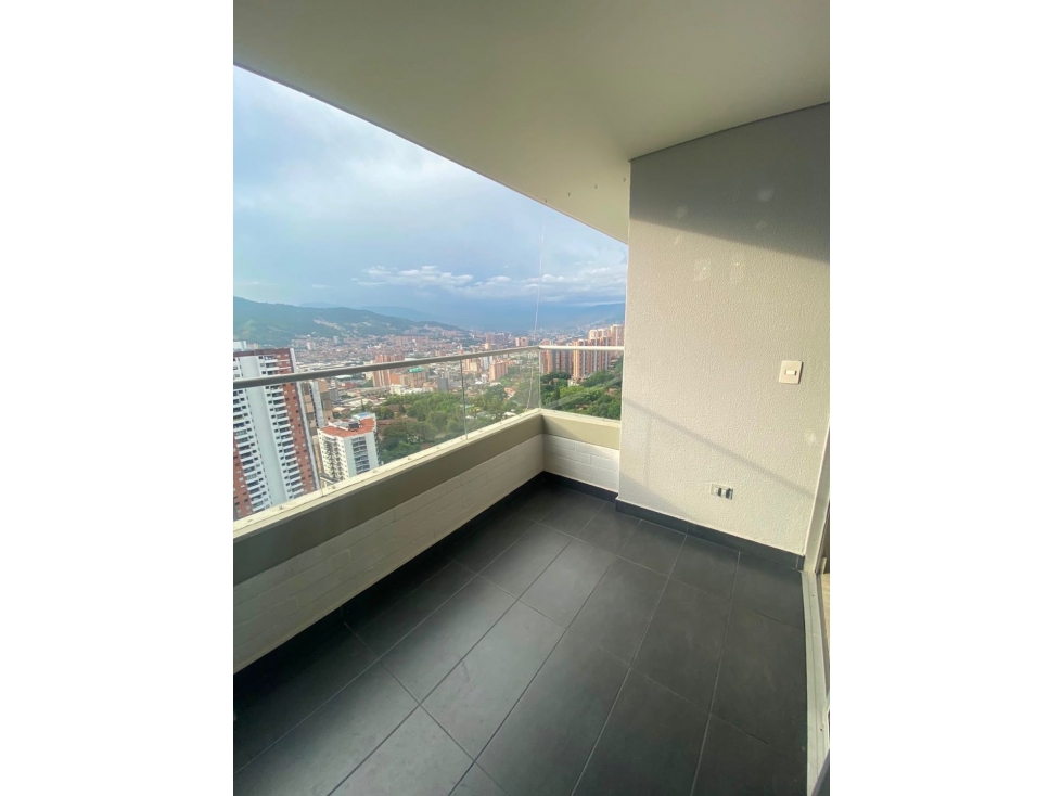 VENDO HERMOSO APTO EN LAS LOMITAS SABANETA — foto 2