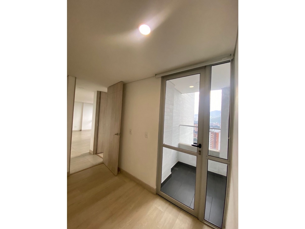 VENDO HERMOSO APTO EN LAS LOMITAS SABANETA — foto 5