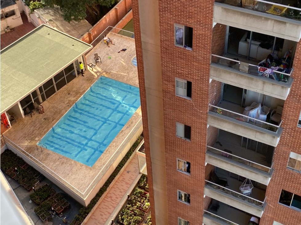 Hermoso Apto Edificio Park 68 en venta — foto 4