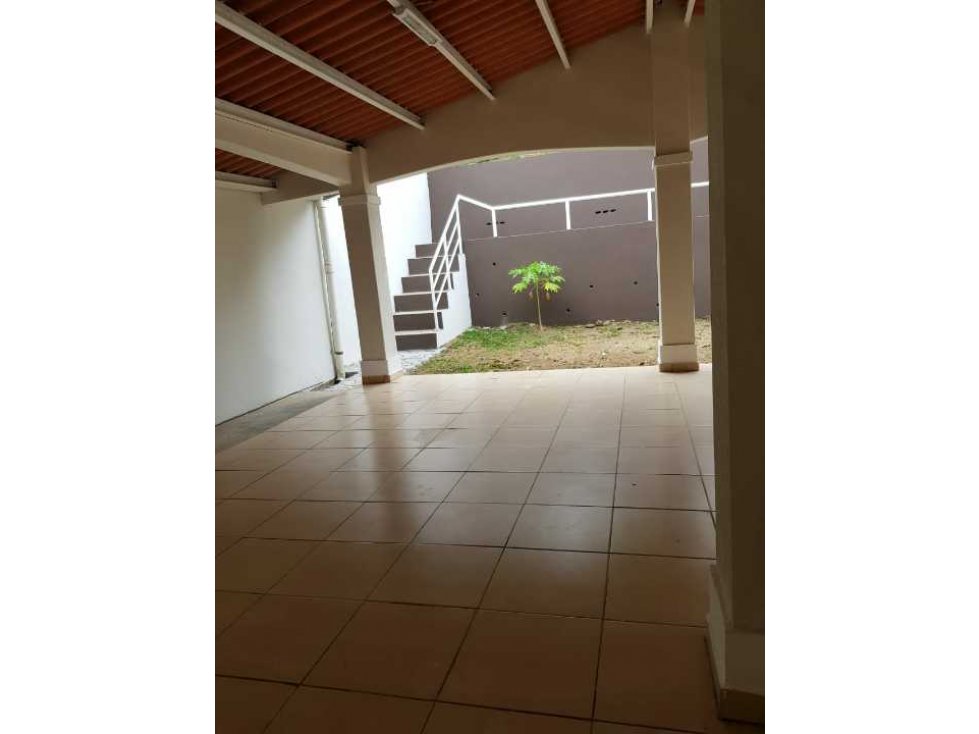 VENDO HERMOSO DUPLEX EN QUINTAS REAES(villa zaita) - 5