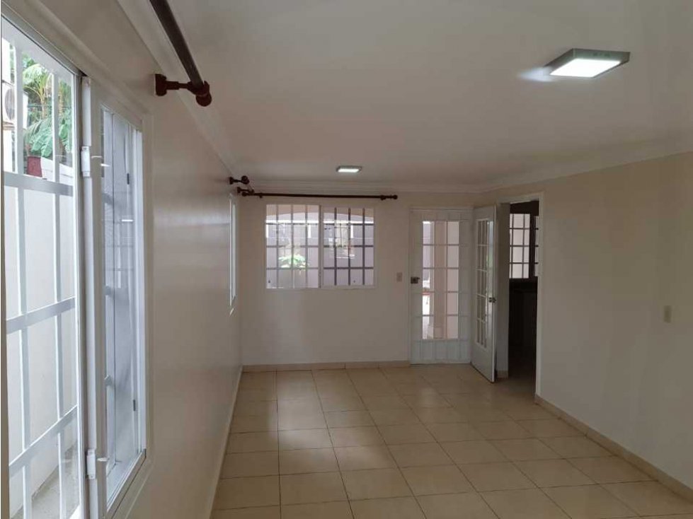 VENDO HERMOSO DUPLEX EN QUINTAS REAES(villa zaita) - 6