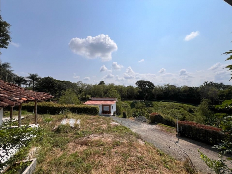 Vendo hermoso lote en la vía Alcalá la palmilla