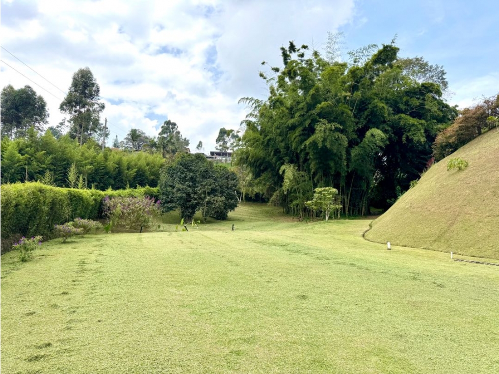 Vendo hermoso lote en Rionegro. Vereda el Rosal. Unidad cerrada — foto 2