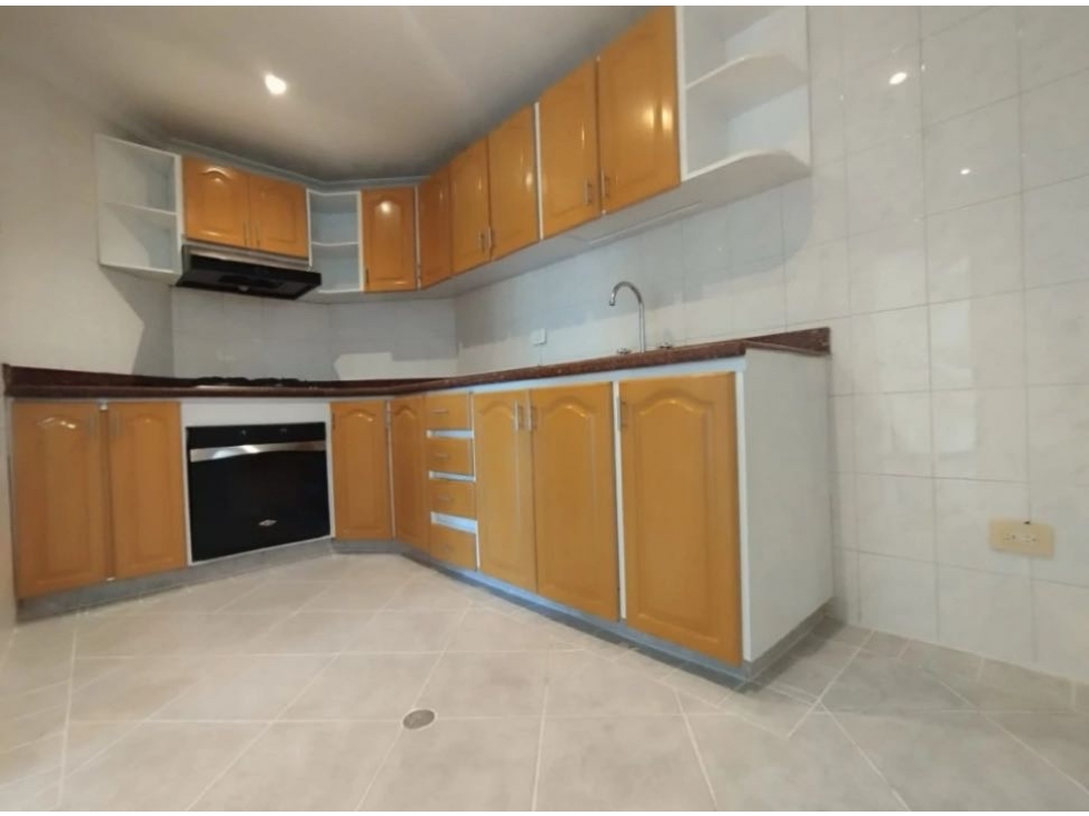 Vendo hermoso y remodelado apartamento en Playa Salguero 005 — foto 5