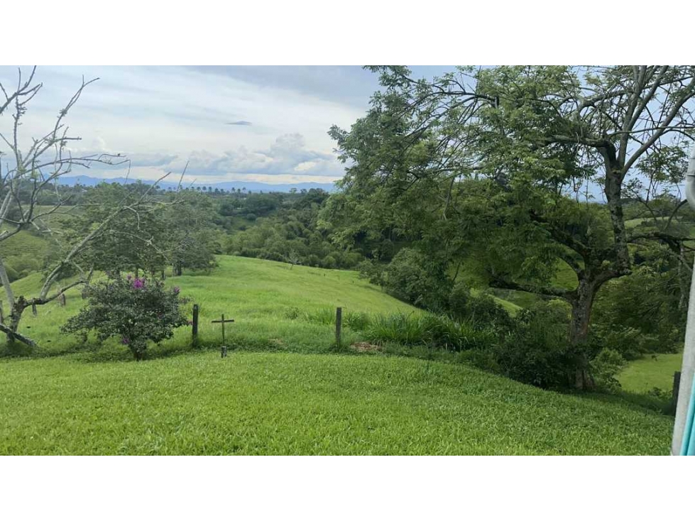 VENDO HERMOSOS LOTES A 10 MINUTOS DE MORELIA Y 15 MINUTOS DE CONDINA — foto 2
