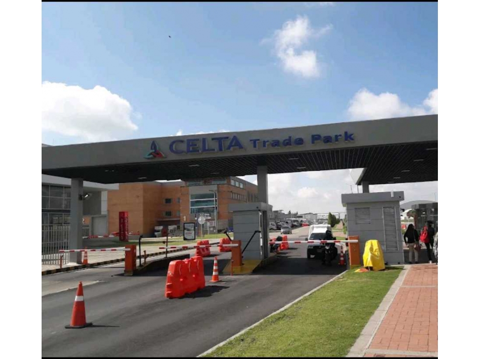 VENDO INDUSTRIAL PARQUE INDUSTRIAL CELTA - 2