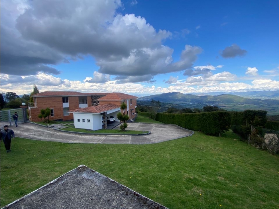 Vendo inmejorable casa con excelente vista al valle de sopo