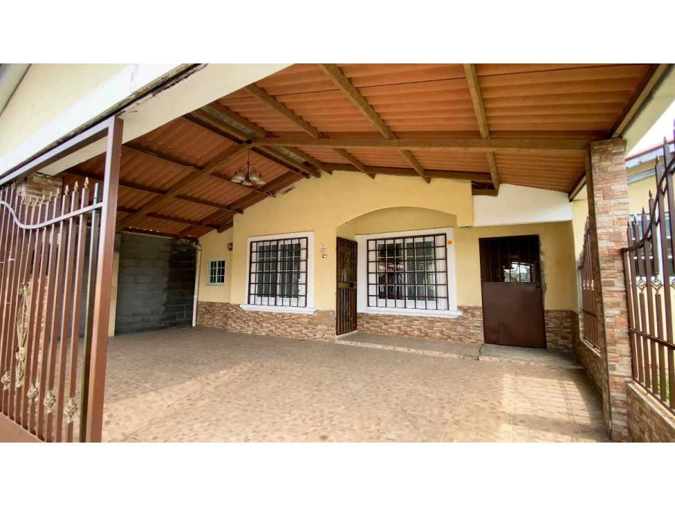 VENDO LA CHORRERA COSTA VERDE VILLAS DE MONTELIMAR