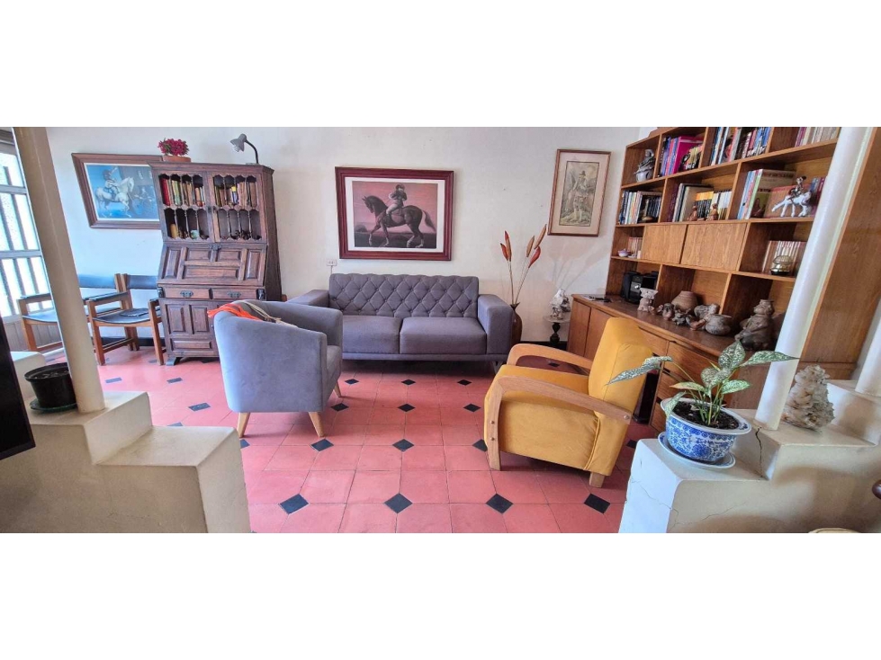 VENDO LAURELES SURAMERICANA 2 CASAS BIFAMILIARES 8 ALCOBAS 7 BAÑOS — foto 3