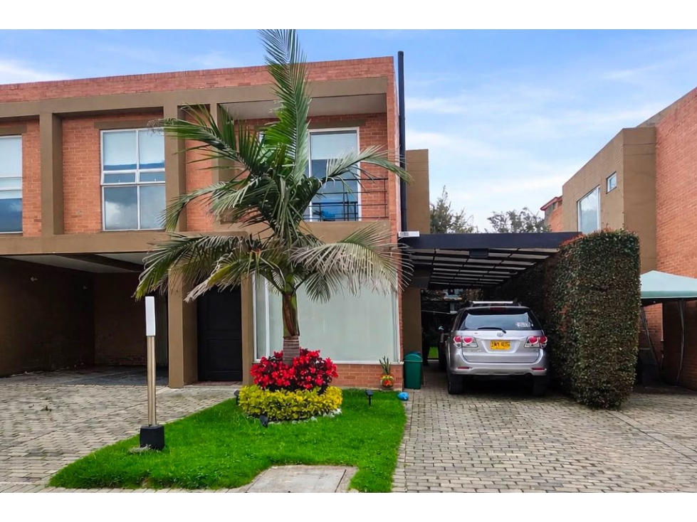 Vendo linda casa campestre club house