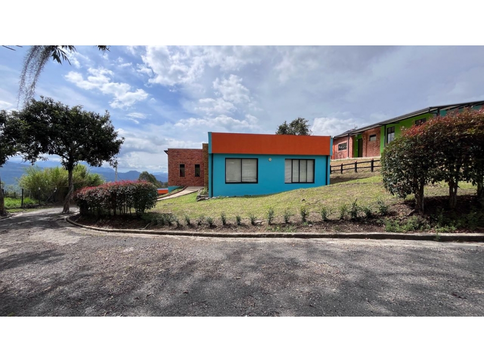 Vendo linda casa en pacho con inmejorable vista.zona verde privada - 2