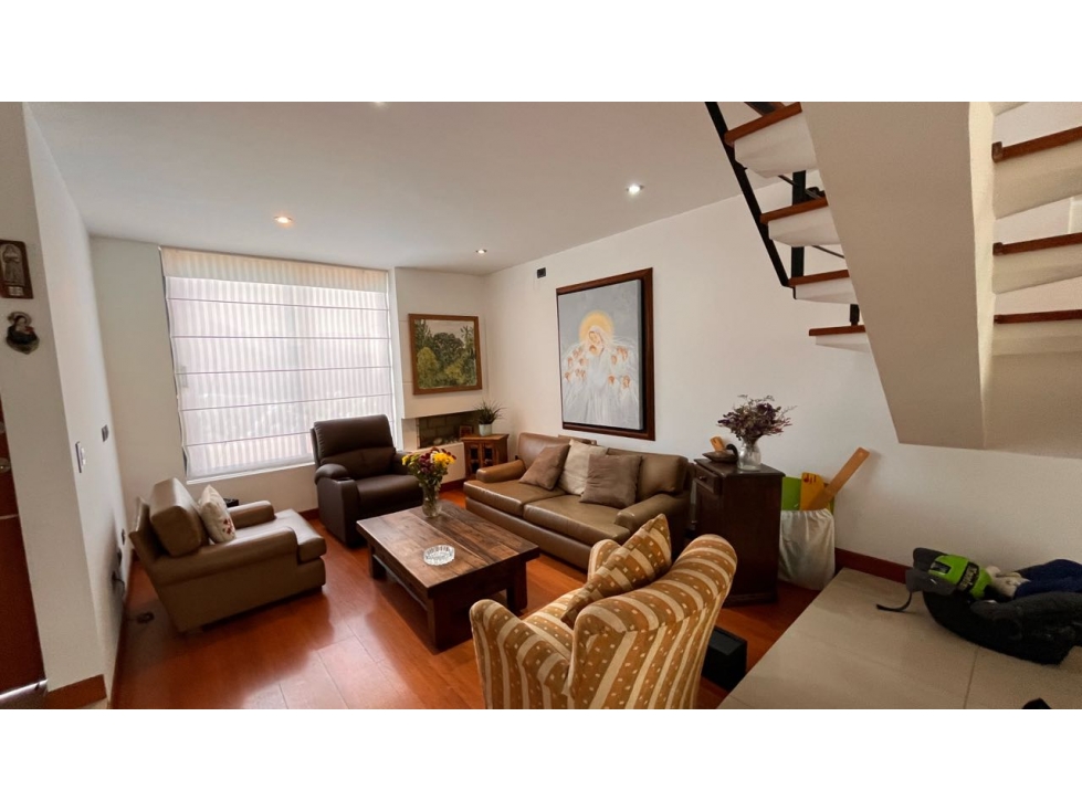 Vendo linda casa excelente ubicación — foto 2