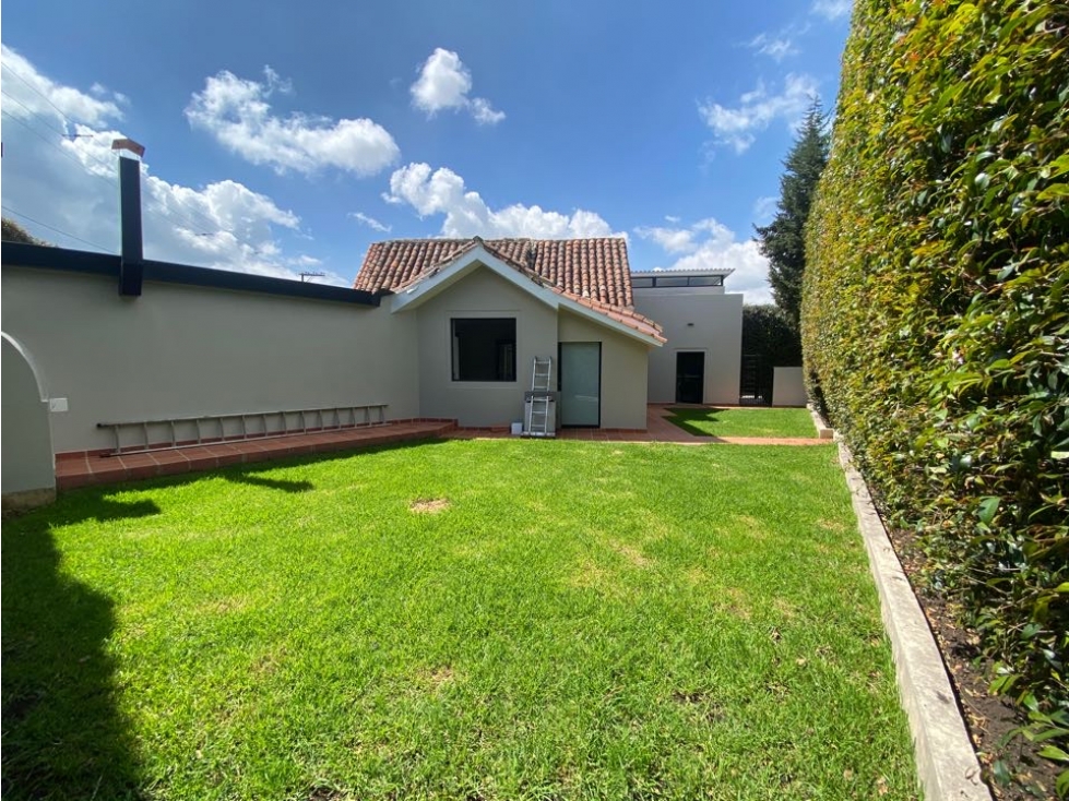 Vendo linda casa campestre con alcobas en primer piso. Zonas verdes — foto 3