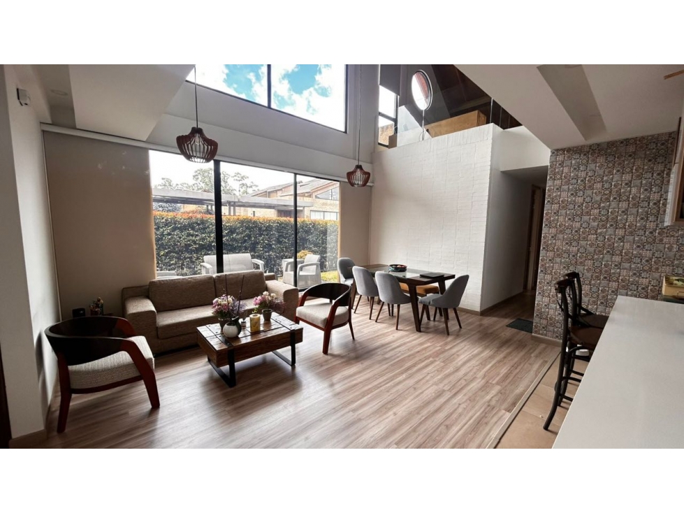 Vendo linda casa un piso con zona verde de uso exclusivo pergola — foto 2