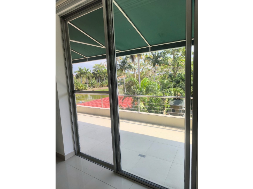 En Cartagena VENDO hermoso apartamento vista al lago en Laguna Club — foto 4