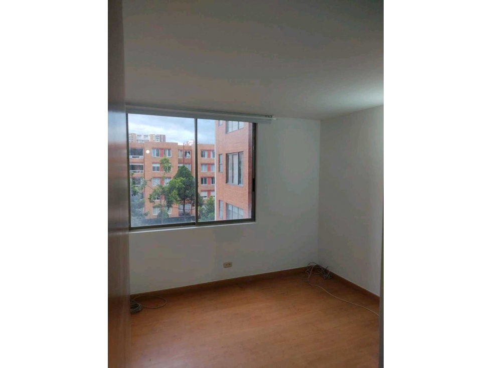 VENDO LINDO APTO EN MAZUREN PARA INVERSIONISTA — foto 3