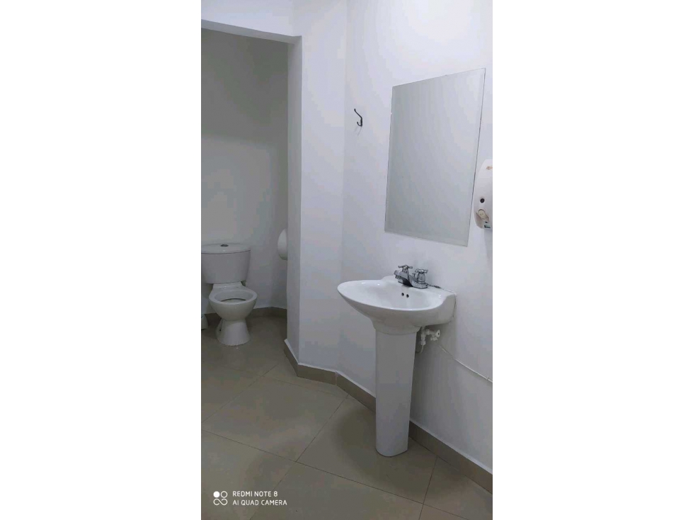 Vendo Local 110 Mts Av Oriental — foto 3