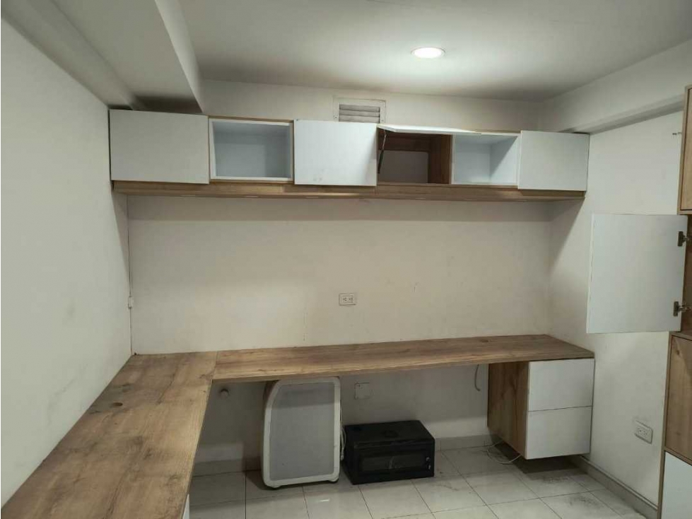 Vendo local al lado del parque del poblado — foto 4