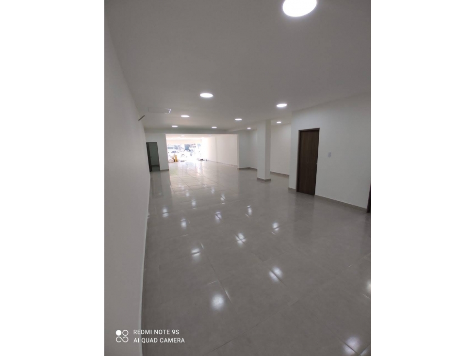 VENDO LOCAL COMERCIAL EN ALTO PRADO