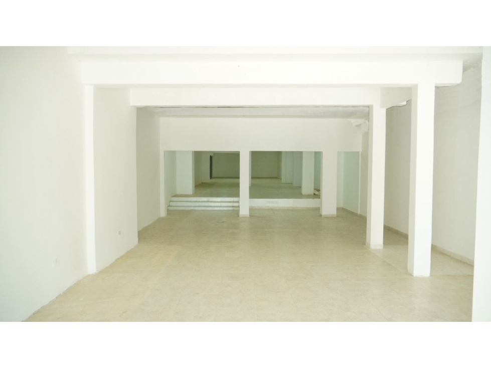 VENDO LOCAL COMERCIAL EN ALTO PRADO — foto 2