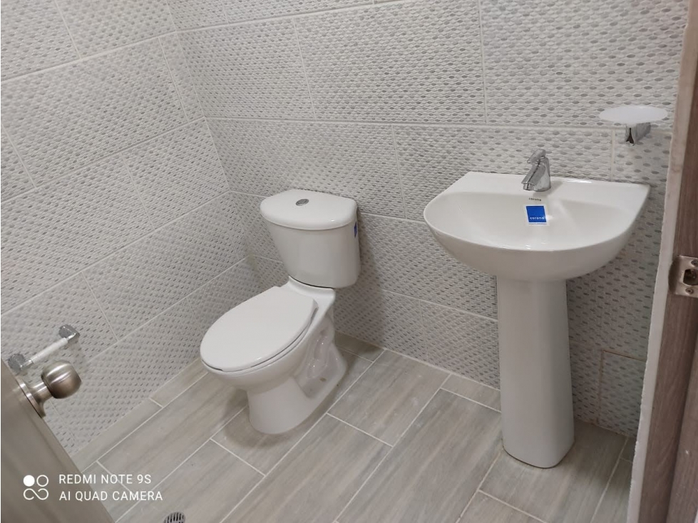 VENDO LOCAL COMERCIAL EN ALTO PRADO — foto 4