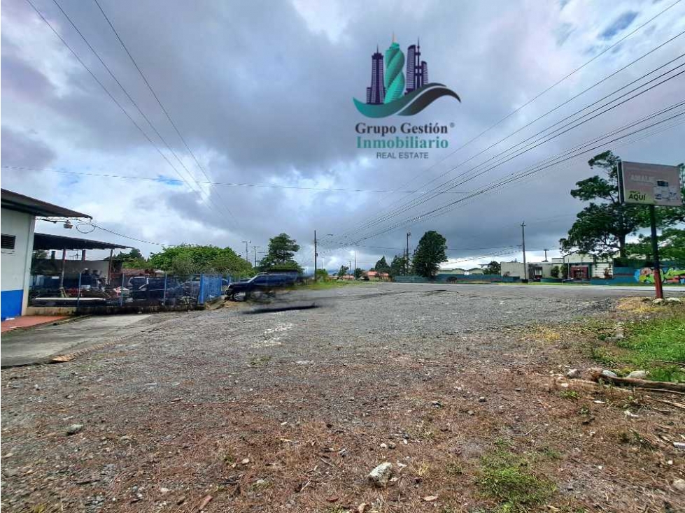 VENDO LOCAL COMERCIAL EN BOQUETE - 6