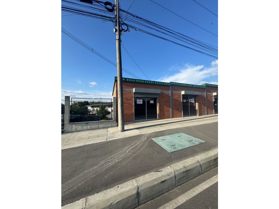 VENDO LOCAL COMERCIAL EN LA CENTRAL MAYORISTA DEL QUINDIO