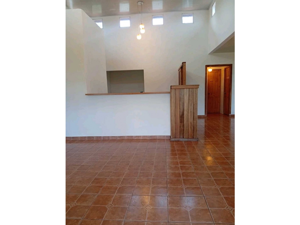 VENDO LOCAL COMERCIAL EN VOLCAN VIA PRINCIPAL 950mts2, - 4