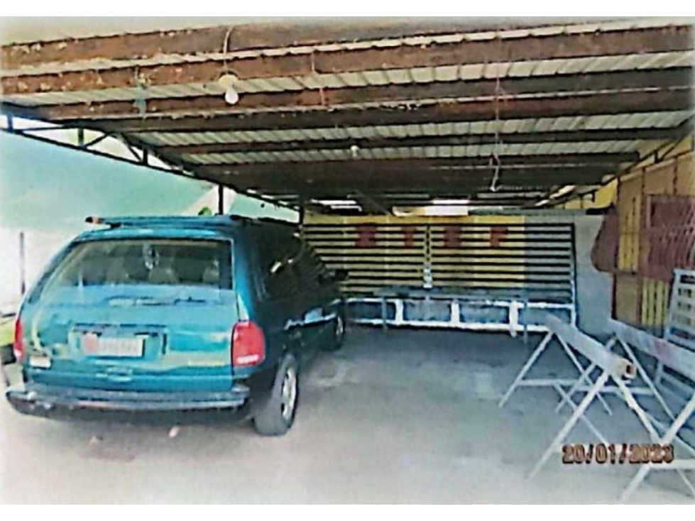 VENDO LOCAL COMERCIAL/ HABITACIONAL - 6