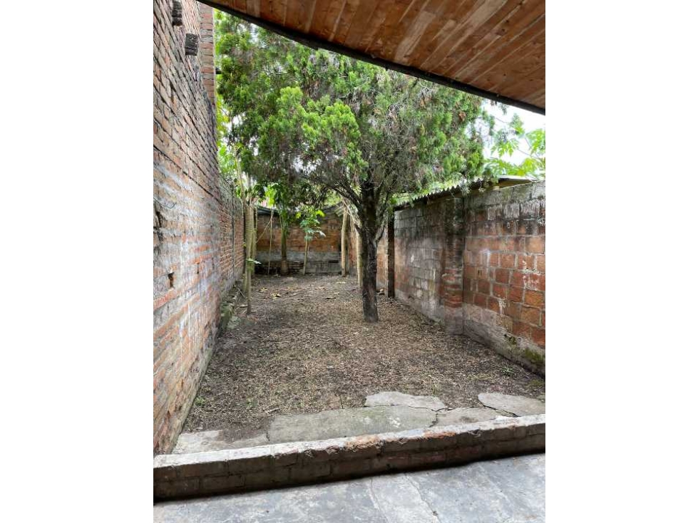 Vendo local con casa muy bien ubicado plaza principal Unión Valle - 6