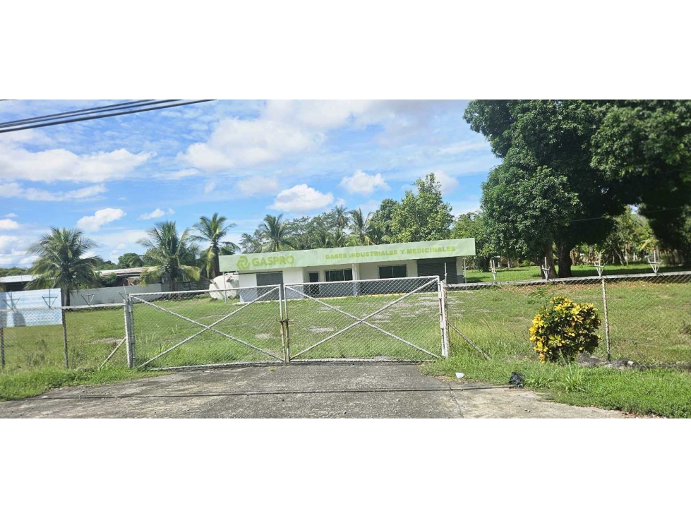 VENDO LOCAL DE 3200 METROS - 3
