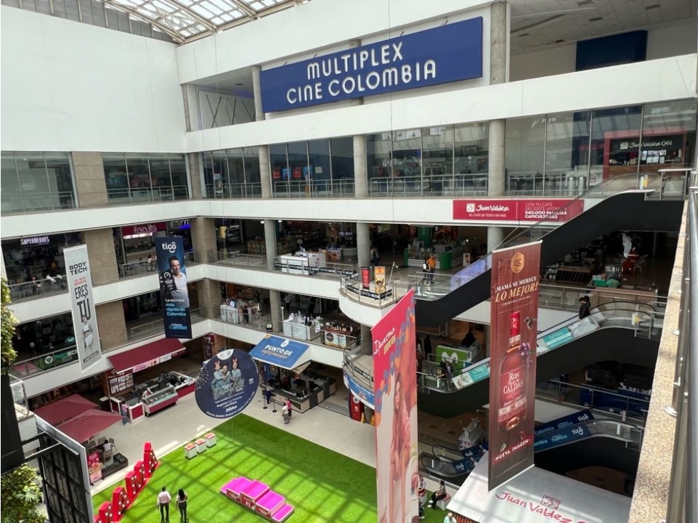 Vendo local en estratégico centro comercial de la ciudad de Pereira