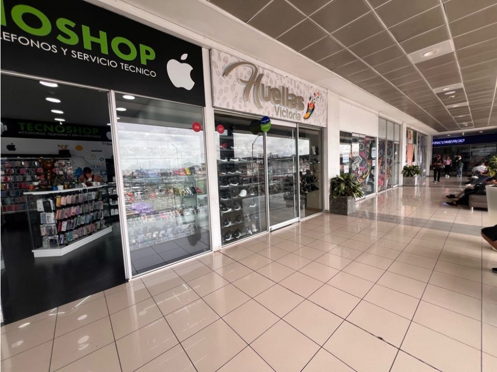 Vendo local en estratégico centro comercial de la ciudad de Pereira — foto 3