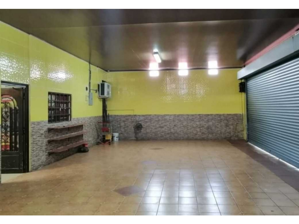 VENTA O ALQUILER LOCAL 300M2 VIA PRINCIPAL PARQUE LEFEVRE - 2
