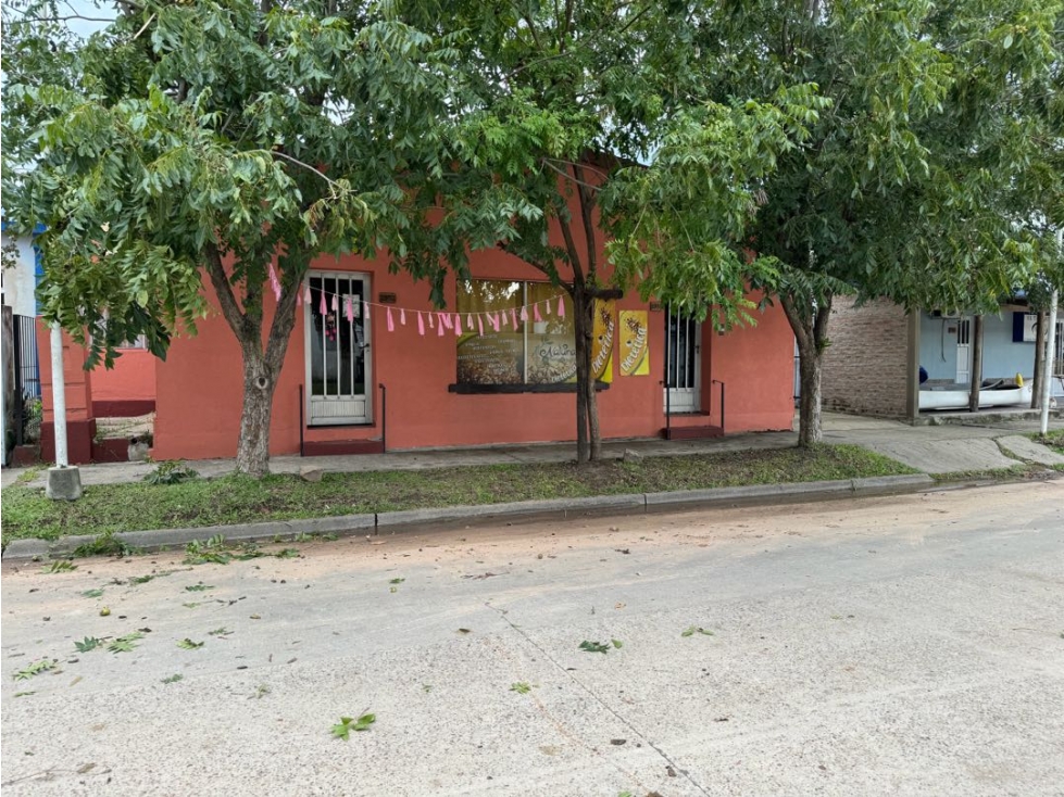 Vendo Locales y Departamentos en 1° de Mayo, Entre Ríos.