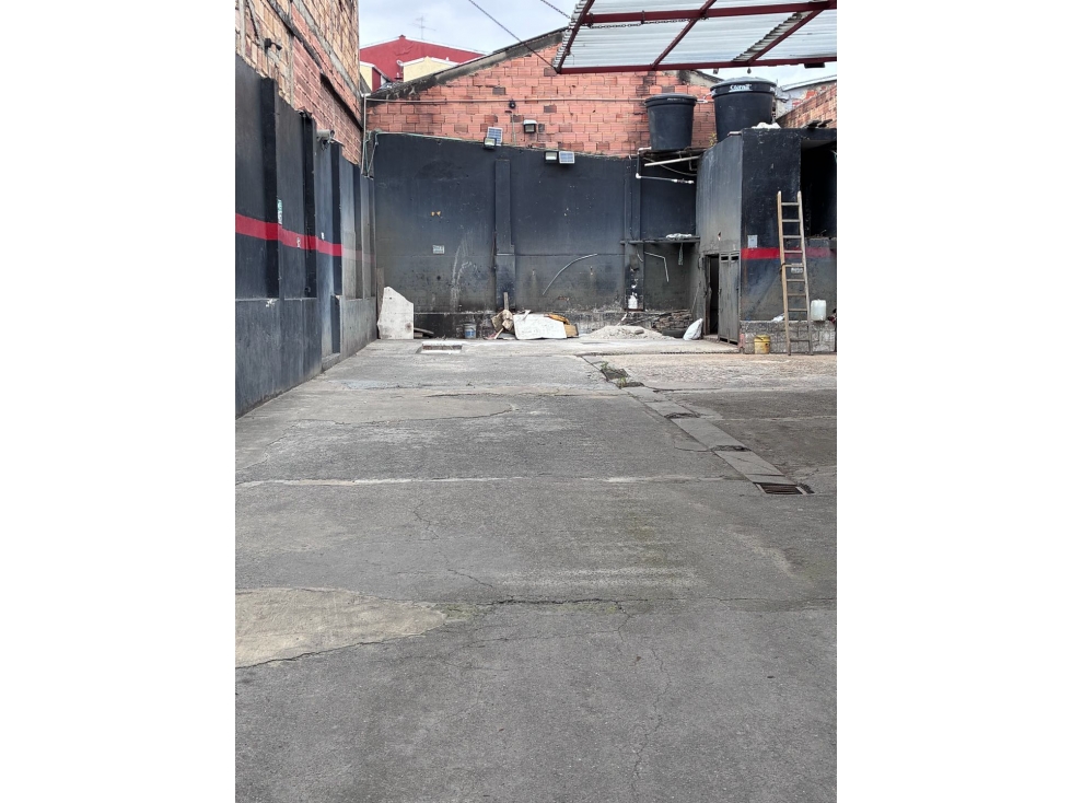 VENDO LOTE CARVAJAL BOGOTÁ USO MIXTO-300m2 — foto 4