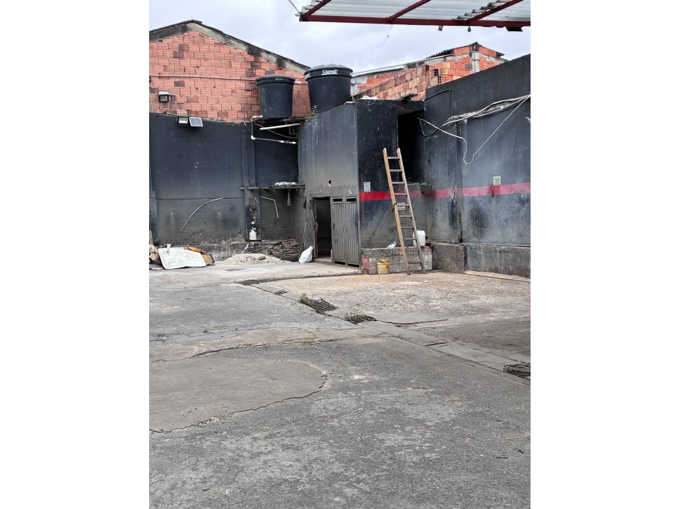 VENDO LOTE CARVAJAL BOGOTÁ USO MIXTO-300m2 — foto 5