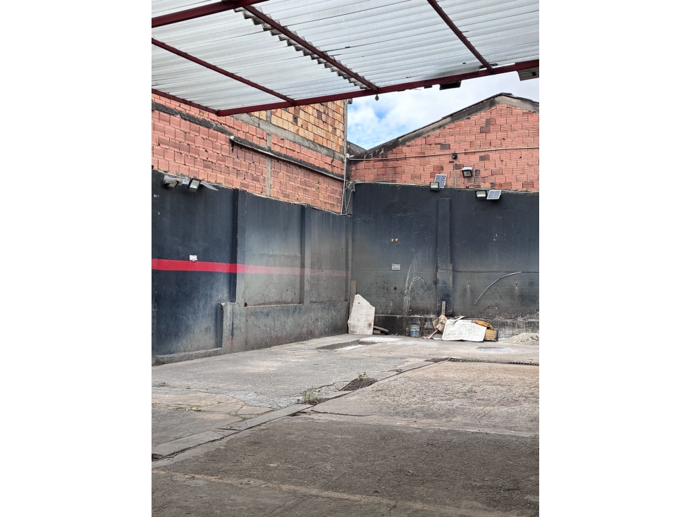 VENDO LOTE CARVAJAL BOGOTÁ USO MIXTO-300m2 — foto 6