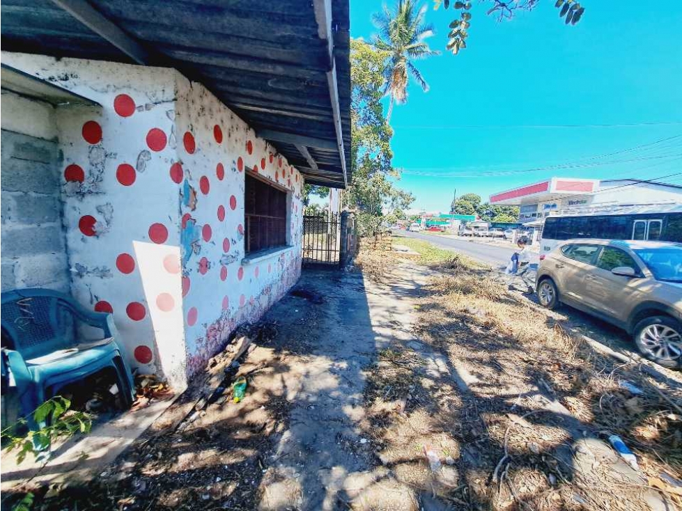 EN SAN MATEO, LOTE COMERCIAL EN VENTA. - 3