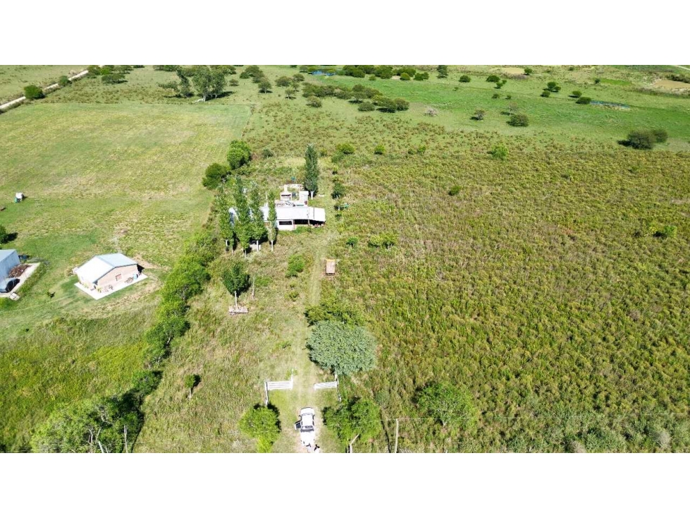 Vendo Lote con Casa en Col. San Jose, Colón, Entre Ríos. - 2