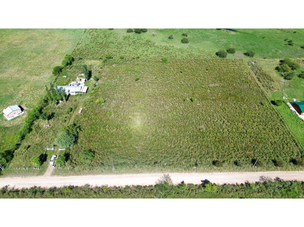 Vendo Lote con Casa en Col. San Jose, Colón, Entre Ríos. - 6