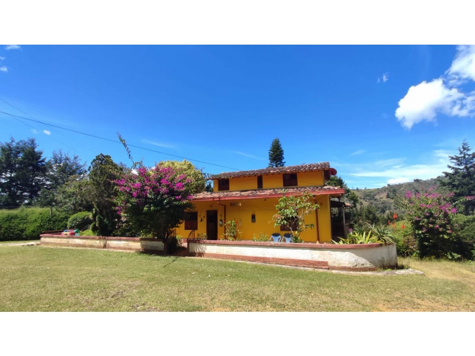 Vendo lote con casa en guarne