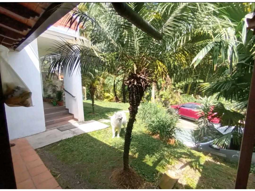 VENDO LOTE CON CASA Y DOS APARTAMENTOS ENVIGADO ESCOBERO COMERCIAL