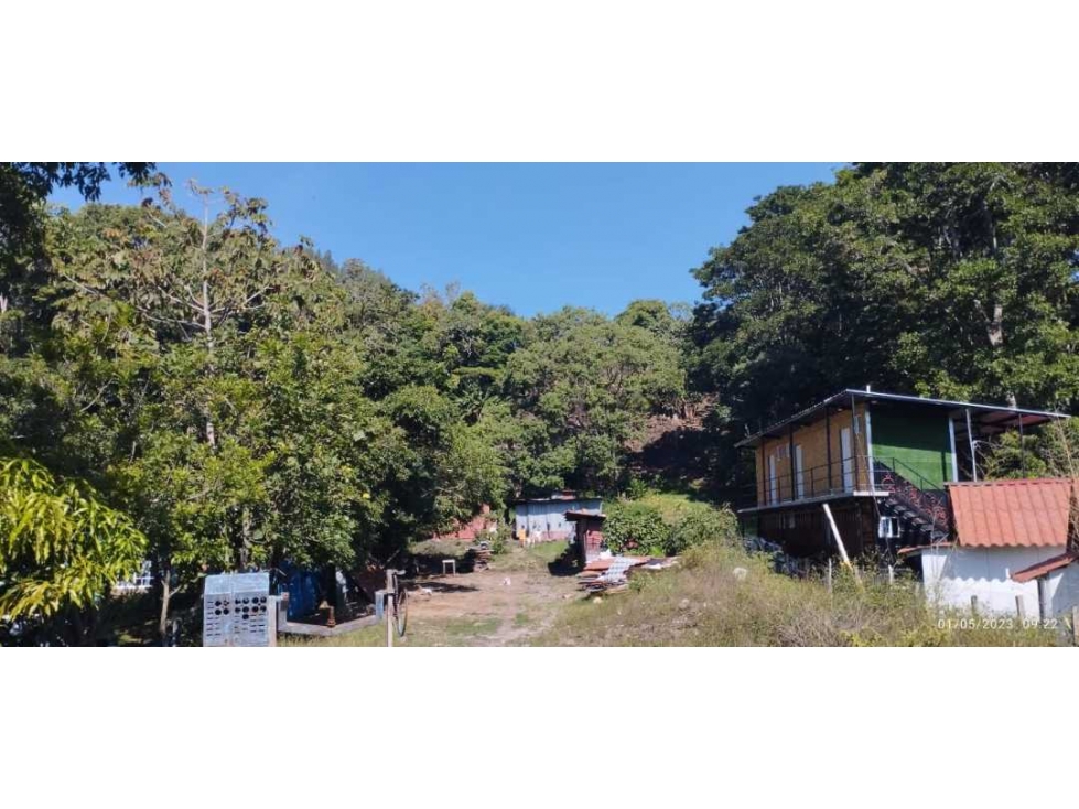 VENDO LOTE DE 2417M2 BAJO BOQUETE — foto 3