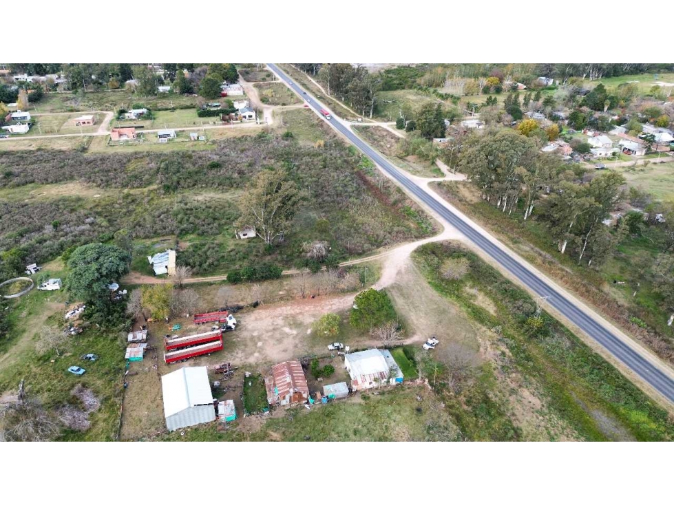 Vendo Lote de 4.200 m2 Con Casa, R 39 en Concepción Del Uruguay E R - 4