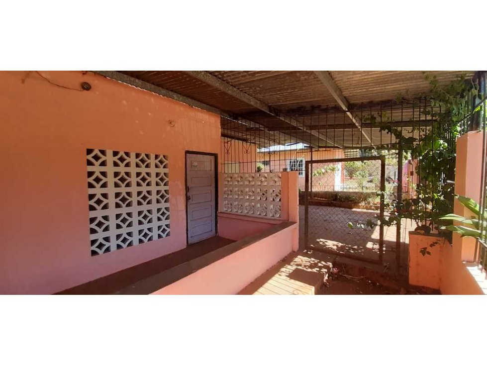 VENDO LOTE DE 599M2 / CUENTA CON CINCO APARTAMENTOS EN DAVID — foto 2