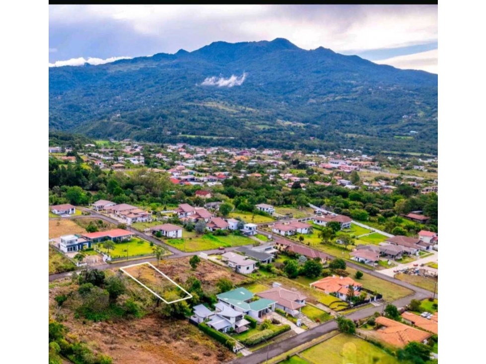 VENDO LOTE DE 800MTS Urbanizacion de Lujo en Alto.Boquete — foto 3