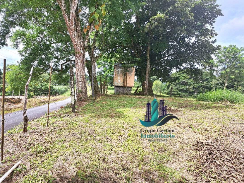 VENDO LOTE DERECHO.POSESORIO 3600MTS - 6