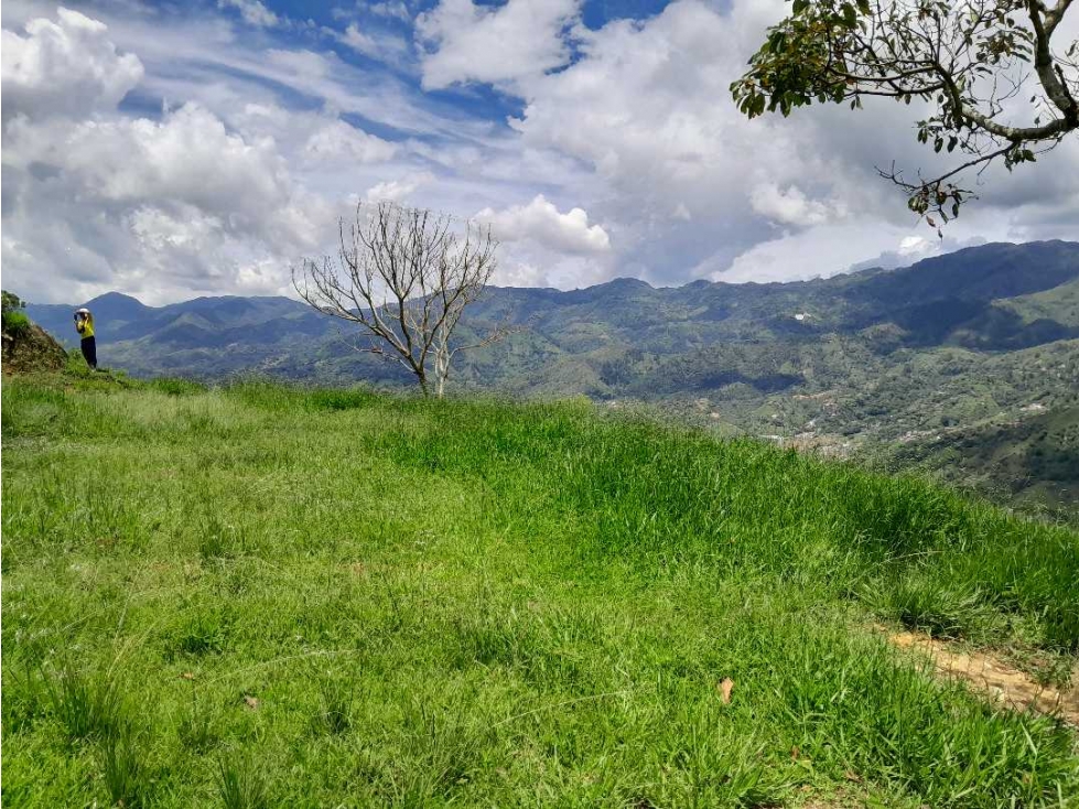 Vendo lote en barbosa 2000m2 con hermosa vista. — foto 2